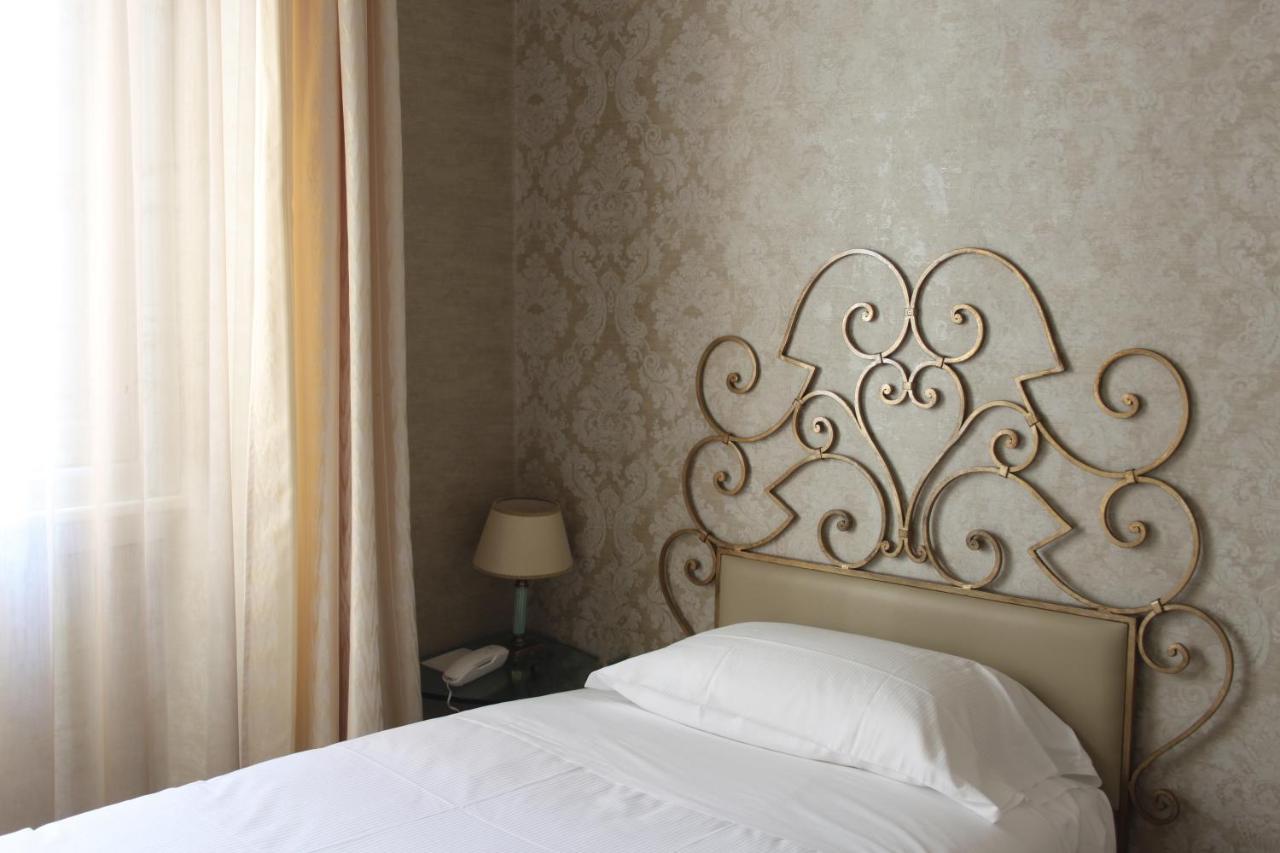 C-Hotels De Rose Palace Florencia Habitación foto